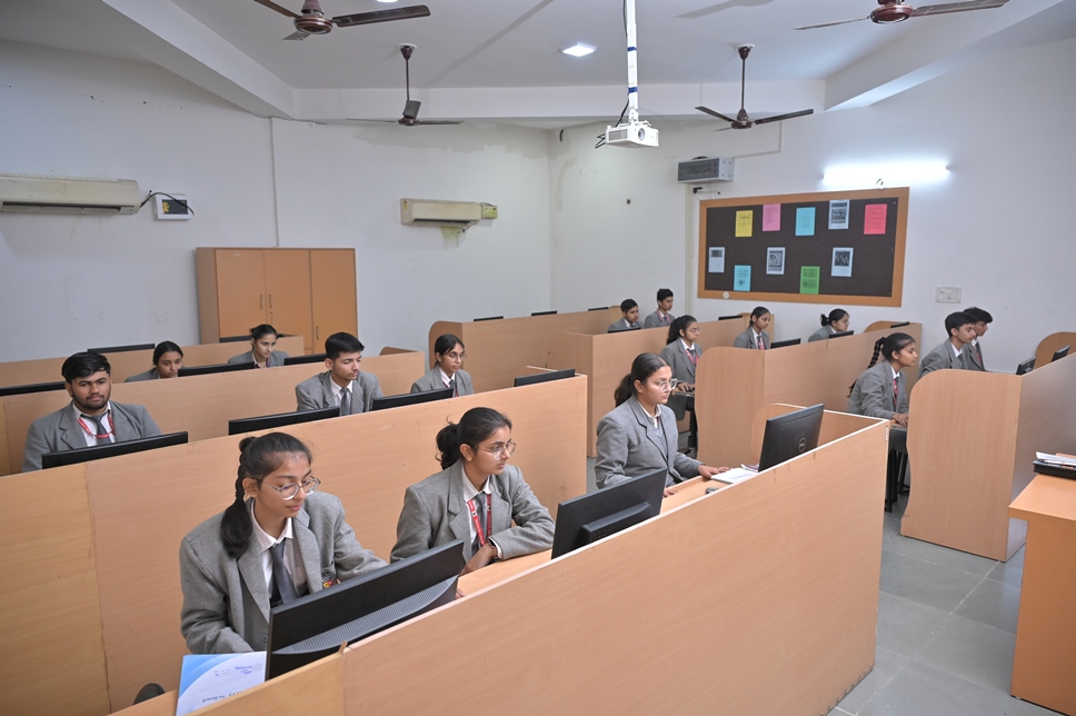Max Merry School
